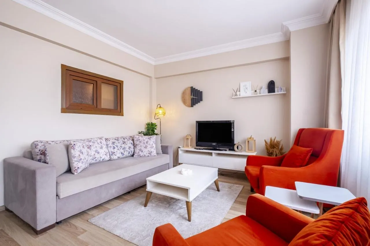 Colorful Modern Flat With City View 5-Min Walk To Istiklal Avenue In Beyoglu Istanbul Apartment